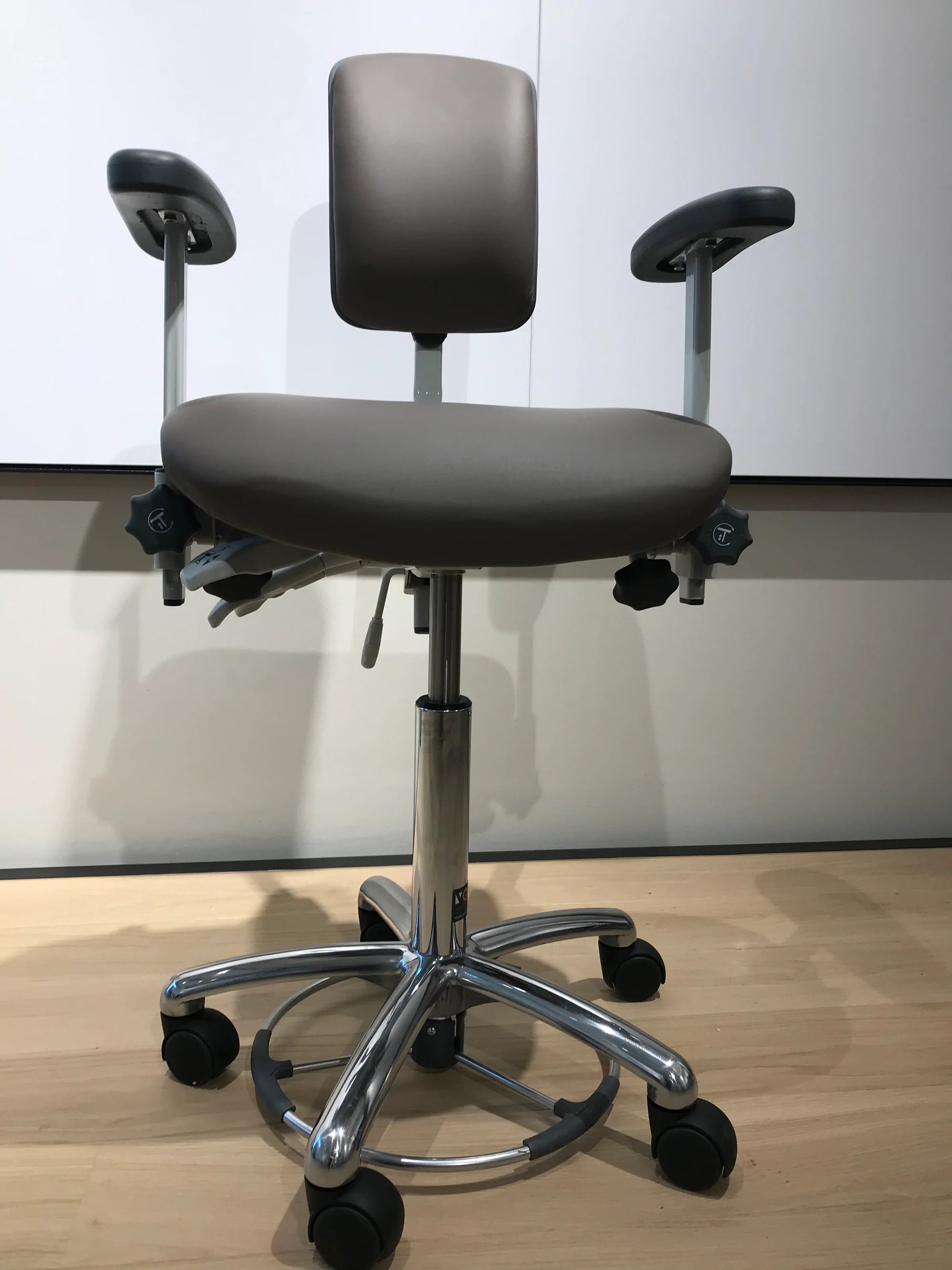 Fauteuil de soins VELA Samba 150 (Modèle de démonstration)