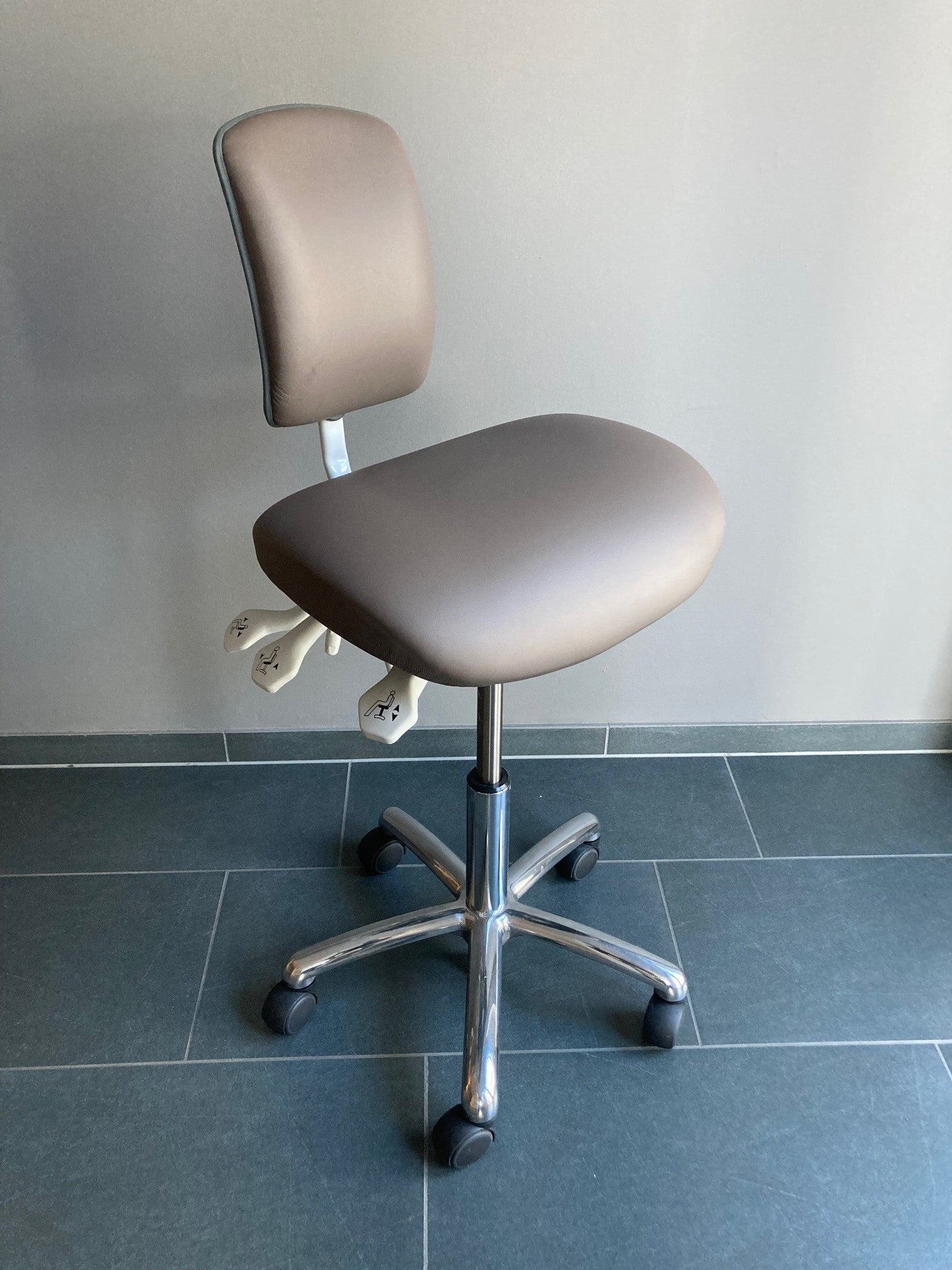 Fauteuil de soins VELA Samba 150 (Modèle de démonstration)